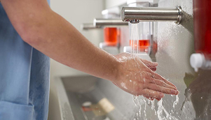 Для гигиены рук персонала